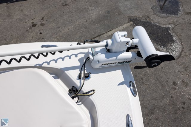 Used 2015 Robalo 226 Cayman for sale